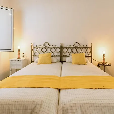 Cozy In Villanueva Del Rio Y M With Kitchen Holiday home Villanueva del Rio y Minas