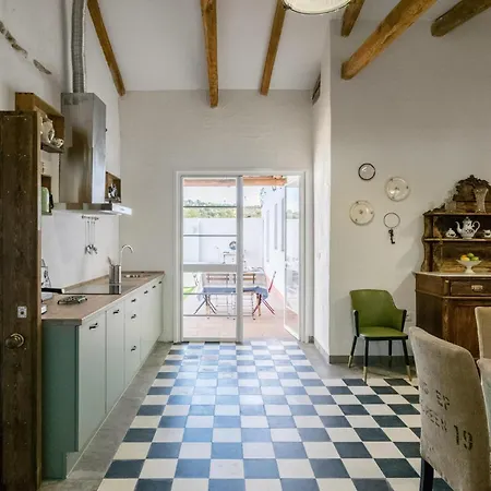 Cozy In Villanueva Del Rio Y M With Kitchen Villanueva del Rio y Minas