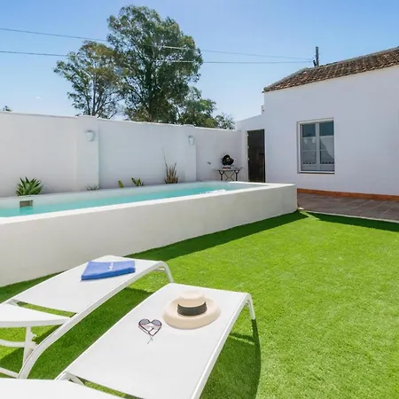 Cozy In Villanueva Del Rio Y M With Kitchen Holiday home Villanueva del Rio y Minas