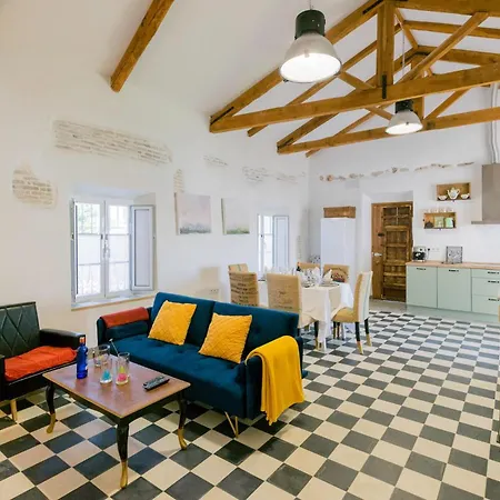 Cozy In Villanueva Del Rio Y M With Kitchen Villanueva del Rio y Minas
